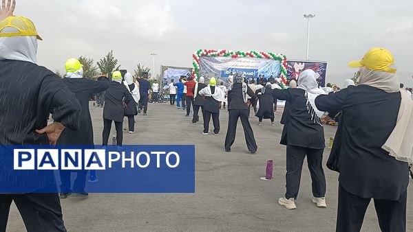 جلوه‌هایی از ورزش صبحگاهی همگانی در آشخانه 