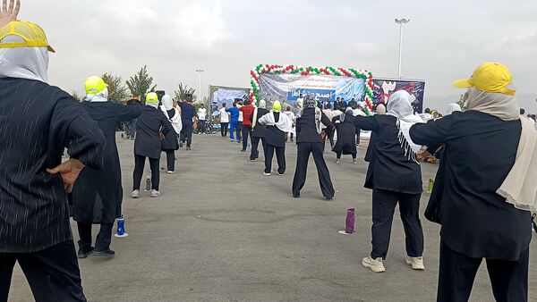 جلوه‌هایی از ورزش صبحگاهی همگانی در آشخانه 