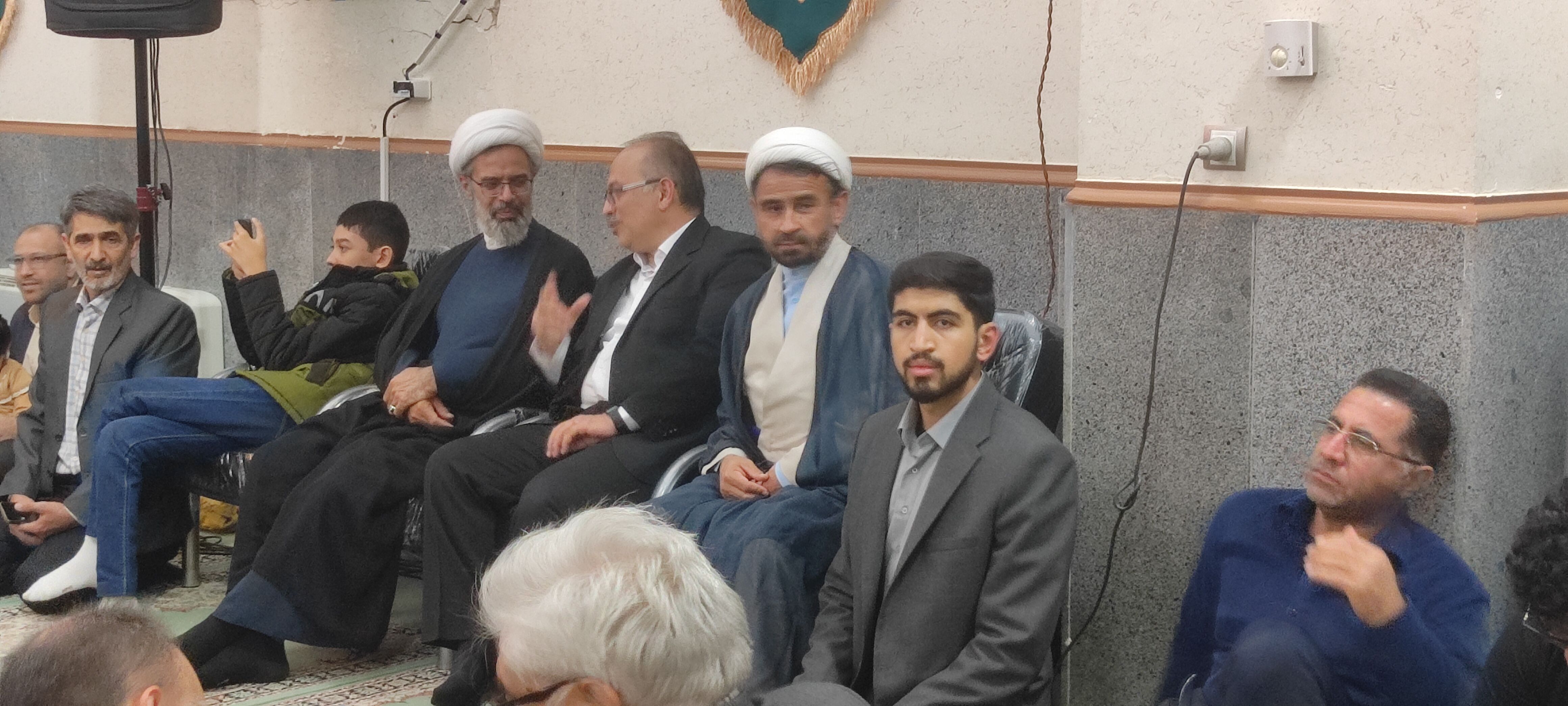 پدیده نوجوان قرآنی در محفل انس با قرآن کریم در دانشگاه علوم پزشکی خراسان شمالی