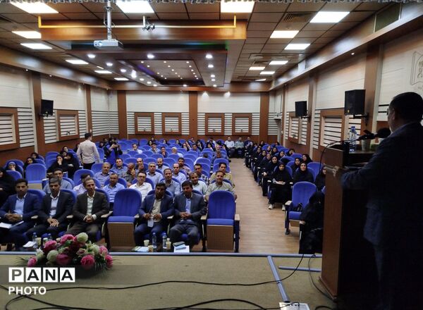 نشست مدیران آموزش و پرورش شهرستان بناب با محوریت آغاز سال تحصیلی جدید