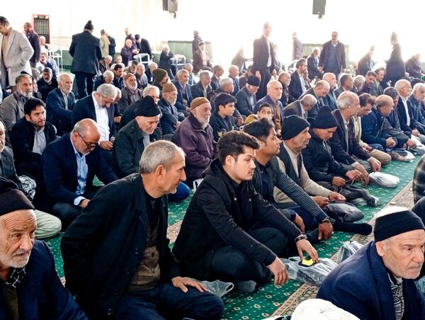 نماز جمعه در شهرستان کاشمر 