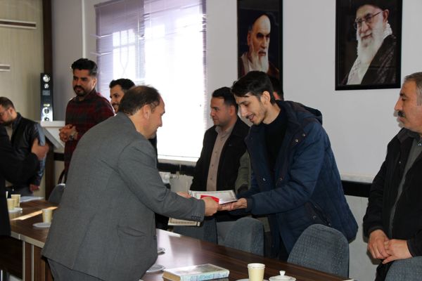 جلسه شورای اداری آموزش و پرورش شهرستان سملقان 