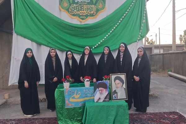 حماسه مردمی در کنجوران سفلی؛ تجدید عهد و بیعت با رهبری در گردهمایی باشکوه اهالی منطقه