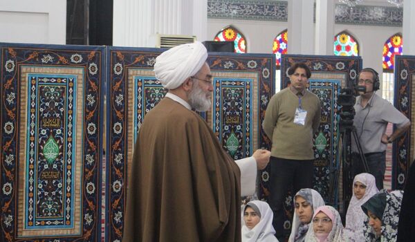 تجمع معنوی مادران و دختران در مصلی رشت