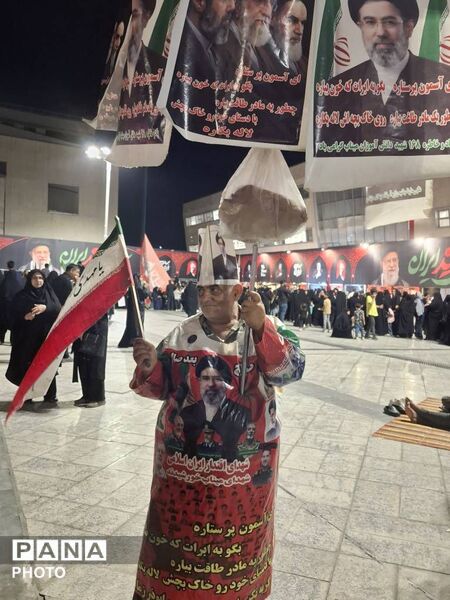 حال وهوای میدان شهدا در آستانه تشییع پیکر رهبر شهید ایران