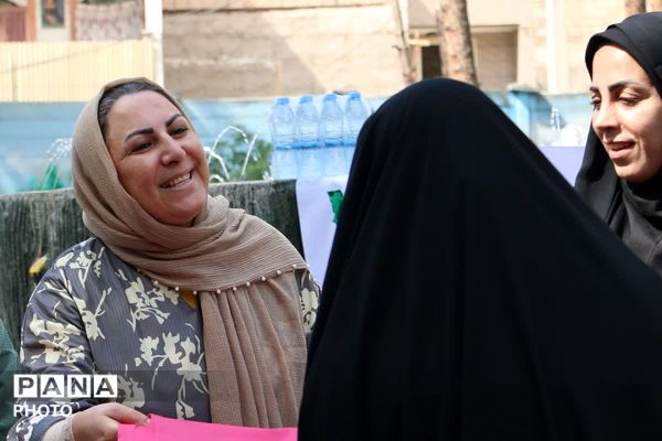 همایش پیاده‌روی بانوان قرچک؛ گامی برای خانواده سالم و ایران جوان