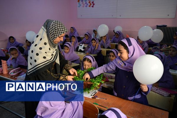 جشن میلاد حضرت زینب(س) با حضور مادران پرستار در دبستان علویان بهارستان‌دو