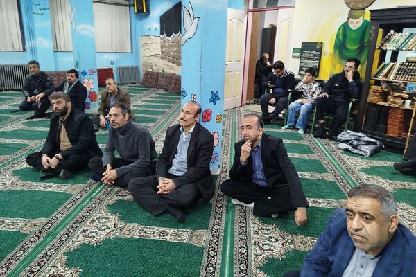 گردهمایی انجمن شعر و ادب فرهنگیان در دبستان طالقانی ناحیه دو شهرری 