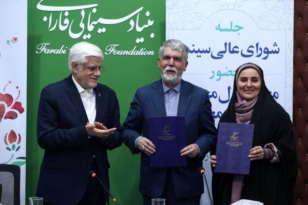 وزارت فرهنگ و ارشاد اسلامی زمینه بازگشت هنرمندان ایرانی خارج از کشور را به داخل فراهم کند