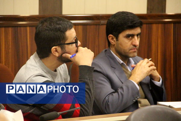 برگزاری جلسه مدیران مدارس ابتدایی در ری یک