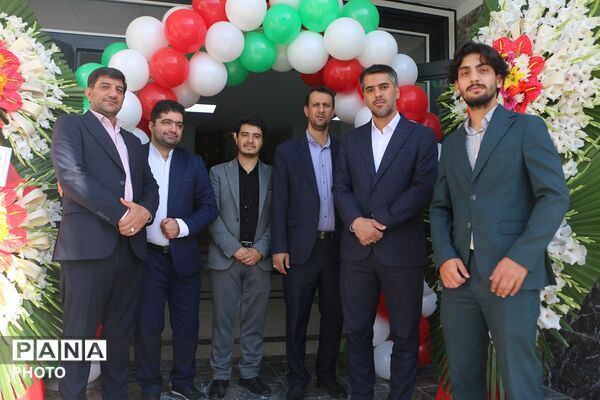 بازدید میدانی مدیر آموزش و پرورش ناحیه یک شهر ری از کلاس‌های درس دبستان هومایون تاج بازیار