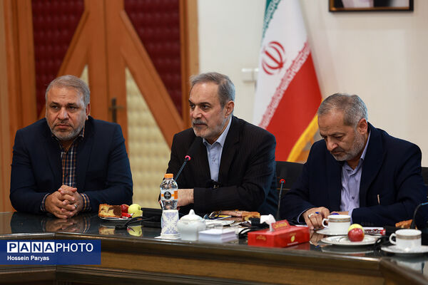 دیدار اعضای ستاد مرکزی فرهنگیان با گزینه پیشنهادی وزارت آموزش و پرورش