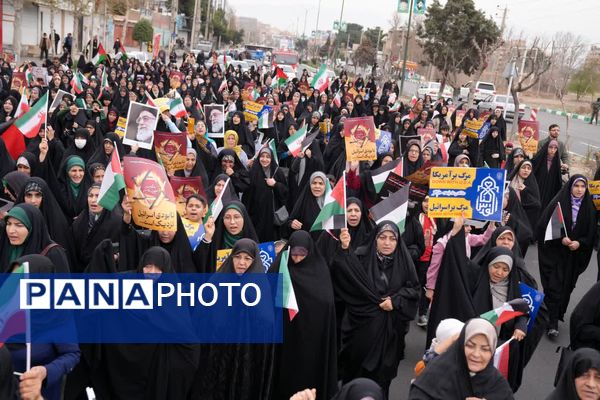 حضور پرشور مردم همیشه در صحنه محمدشهر در راهپیمایی روز قدس 