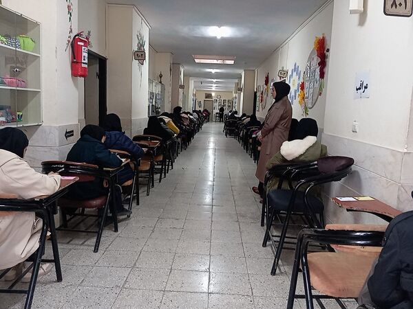 امتحانات نوبت اول در دبیرستان نمونه اندیشه 