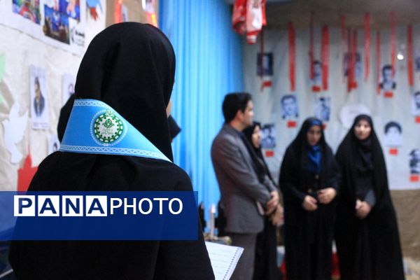 افتتاحیه «مدرسه انقلاب» در مدرسه تقوی‌پیشگان بهارستان‌دو