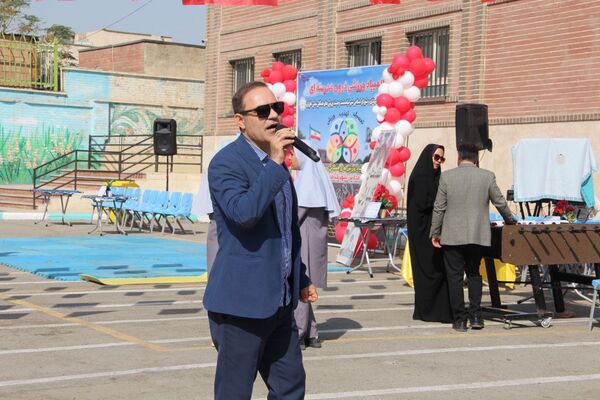 پروازِ شورِ ورزش در کاوه آهنگر