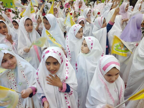 اجتماع بزرگ «روزه اولی‌ها» در ورزشگاه شهید‌شیرودی 