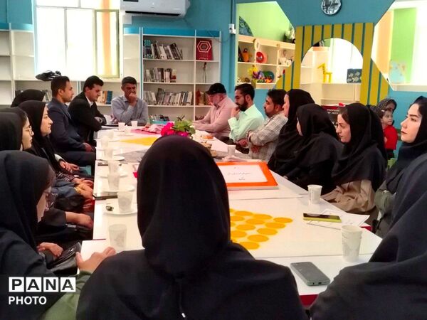 گرامیداشت روز معلم در لردگان؛ تجلیل از چراغ‌داران راه آینده