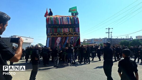 شکوهِ سوگ در پناهِ قدمگاه علی (ع)؛ نخل‌گردانی، بازخوانیِ پیوندِ عشق و ارادت