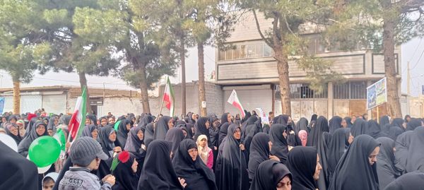 خروش مردم ولایت مدار شهرستان خلیل‌آباد‌ در یوم‌الله 22 بهمن