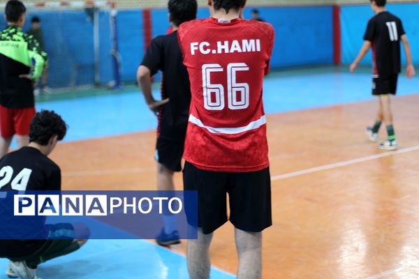 مسابقات قهرمانی فوتسال در منطقه کهریزک 