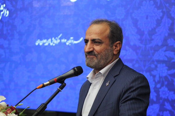  آیین تجلیل از برگزیدگان چهل و دومین دوره مسابقات فرهنگی و هنری دانش‌آموزان شهر تهران