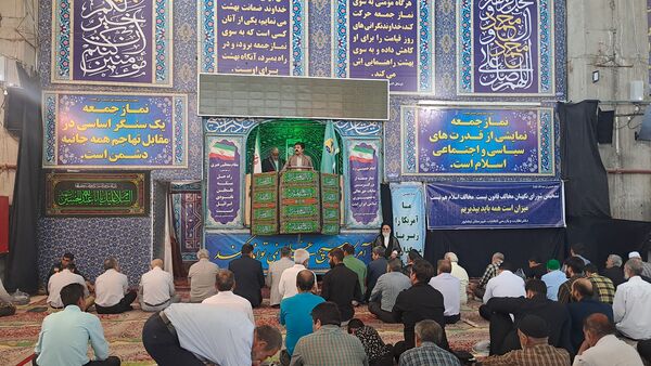 نماز جمعه در دهه سوم محرم در نیشابور