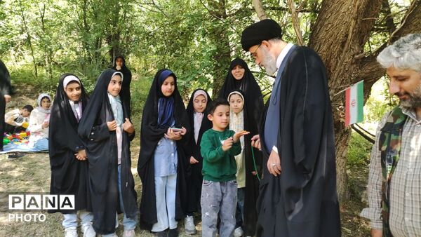 ثبت تصاویر شهدا با دوربین‌های روایتگر 