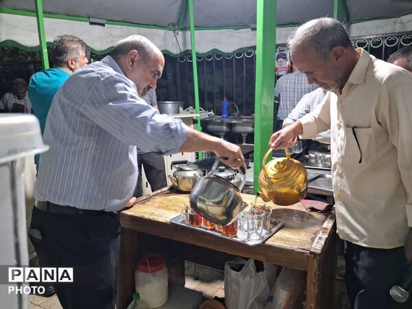 خادمان رضوی، میزبان مردم تهرانسر شدند