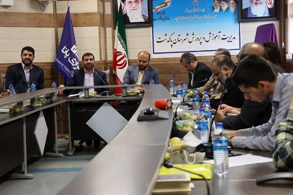 نشست خبری مدیر آموزش و پرورش پاکدشت به مناسبت گرامیداشت هفته معلم