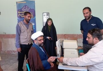 اجرای پویش سلامت علوی در روستای بن‌زرد