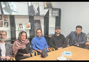 انتخاب رئیس و نایب رئیس انجمن مدرسان خانه تئاتر