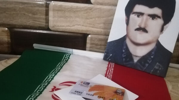 دیدار گروه جهادی شهید صمدی با خانواده شهید نیکدل