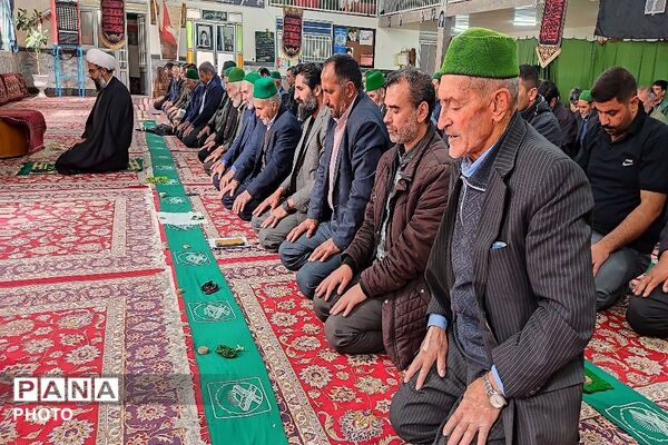 اقامه نماز جمعه در آخرین هفته  ماه مبارک رمضان در شهر بار نیشابور
