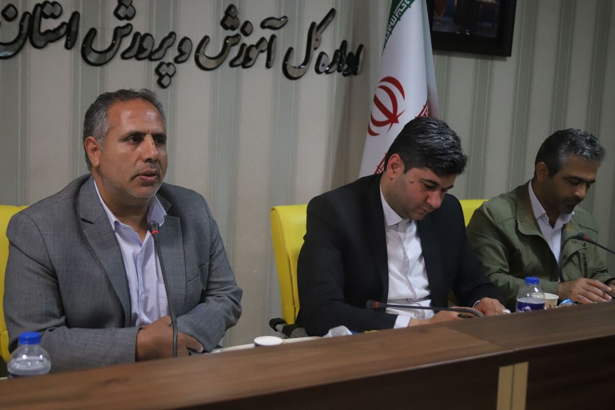 دانش‌آموزان سرمایه‌های فکری و انسانی آموزش و پرورش هستند