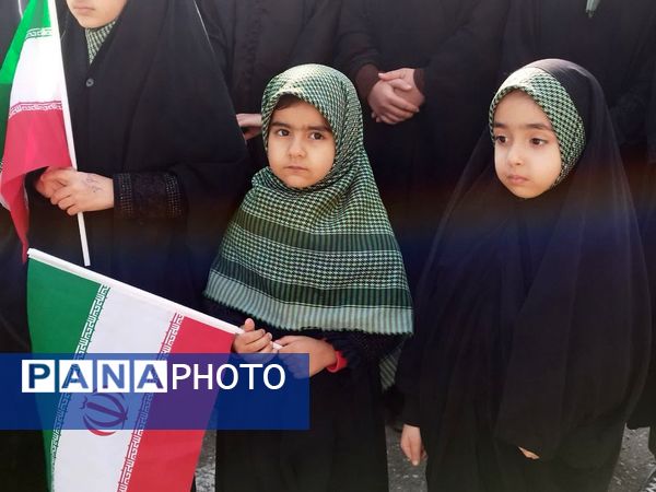 جشن تولد انقلاب اسلامی ایران در گلوگاه 