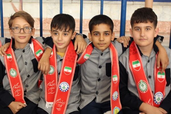 افتتاحیه سفیران سلامت دبستان معلم درسالن حجاب