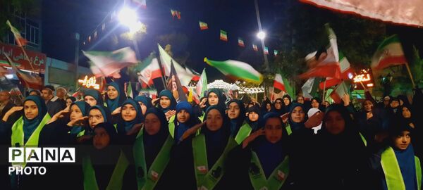 شبی متفاوت در تجمعات شبانه با حضور خادمین امام رضا(ع)