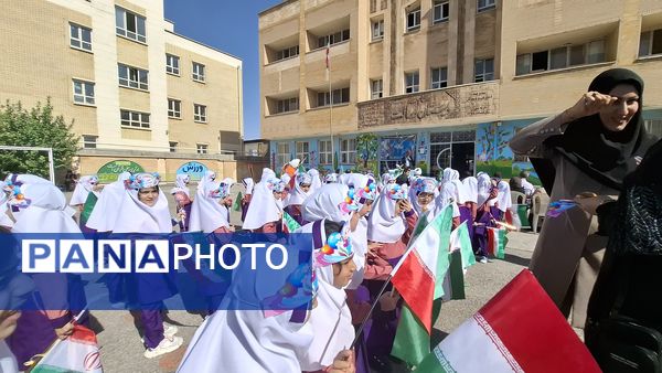 جشن شکوفه‌ها در شهرستان دره شهر