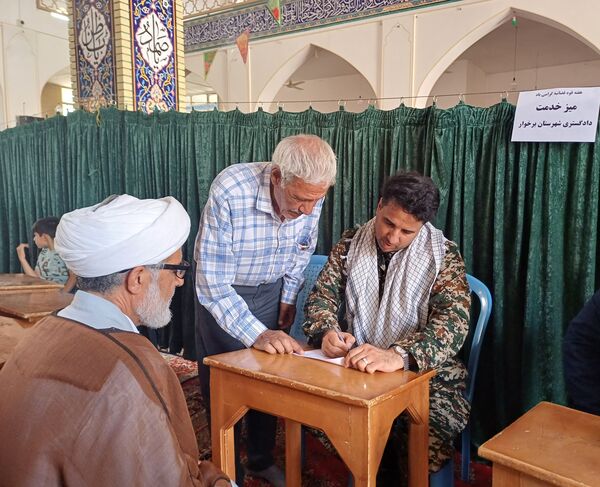میز خدمت دادگسترى شهرستان برخوار