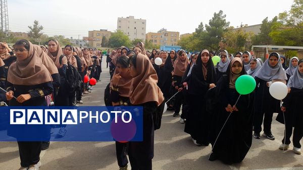 آیین بازگشایی مدارس در دبیرستان نورالهدی 