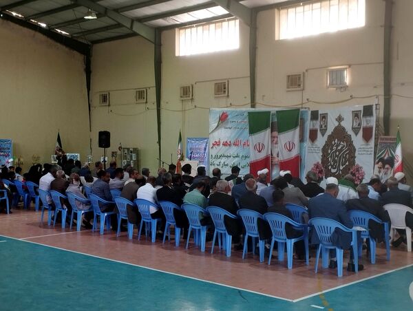 حضور پرشور مردم باغ‌شهر فین در راهپیمایی ۲۲ بهمن