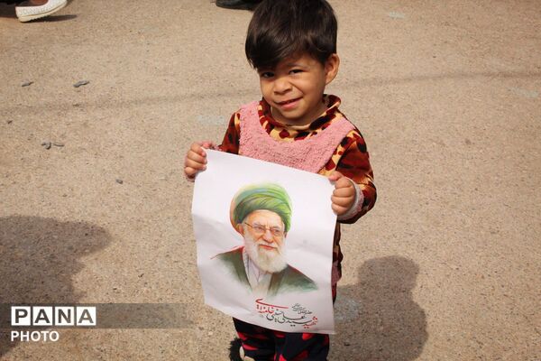 راهپیمایی تا نماز جمعه با جلوه هایی از وحدت مردم شهرستان بام و صفی‌آباد در روز قدس