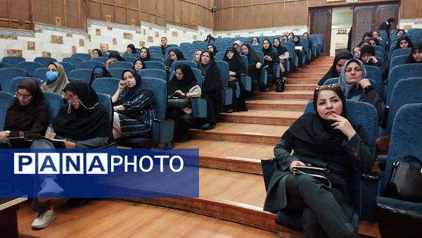 برگزاری برنامه آموزشی ویژه رابطان مشاور مدارس ابتدایی 