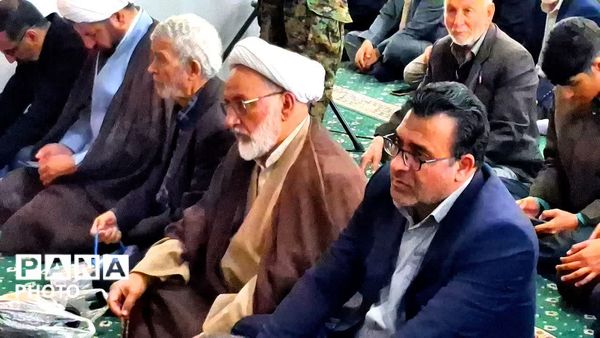 نماز جمعه ای با عطر رمضان در کاشمر 