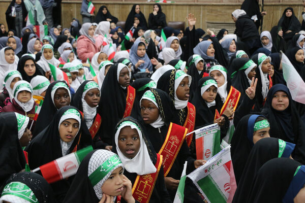 همایش دختران حاج قاسم 