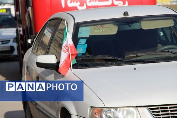 خروش سملقانی‌ها در سالروز بازگشت امام؛ دوازدهم بهمن با گلباران تمثال رهبر انقلاب گرامی داشته شد
