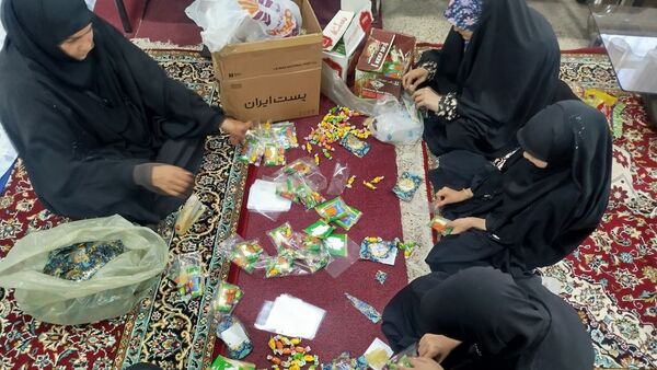 موکب باب‌الجواد؛ میزبانی از زائران با شمیم رضوی در مدرسه جمال فریدزاده 