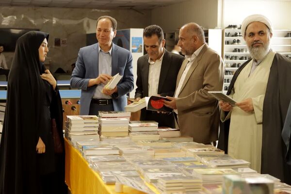 نمایشگاه «کتاب طلوع» در سرای دانشجویی پردیس آیت الله خامنه‌ای گرگان