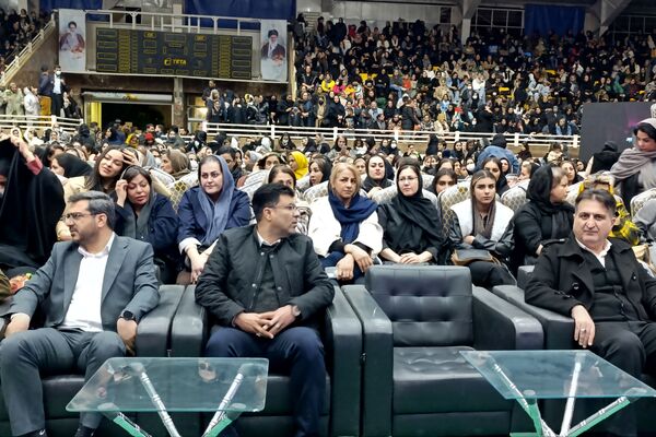 گردهمایی رانندگان سفیر مهر در هفته حمل‌ونقل شیراز